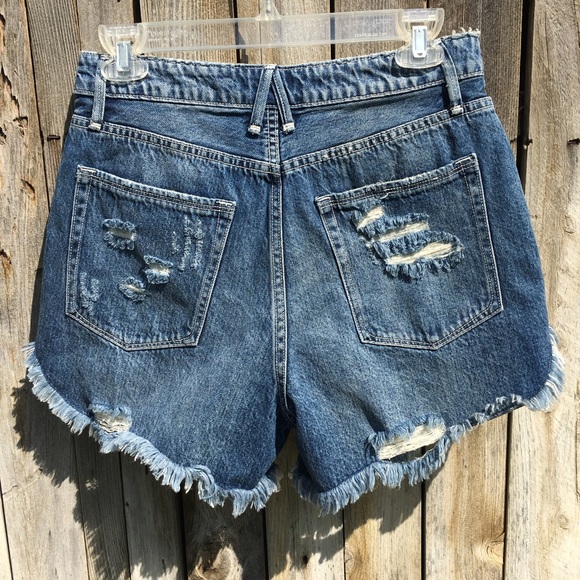 Good American The Bombshell High Rise Shorts NWT - Picture 5 of 8